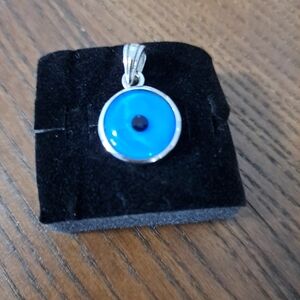 NWOT Evil eye stamped 925 silver pendant 🧿